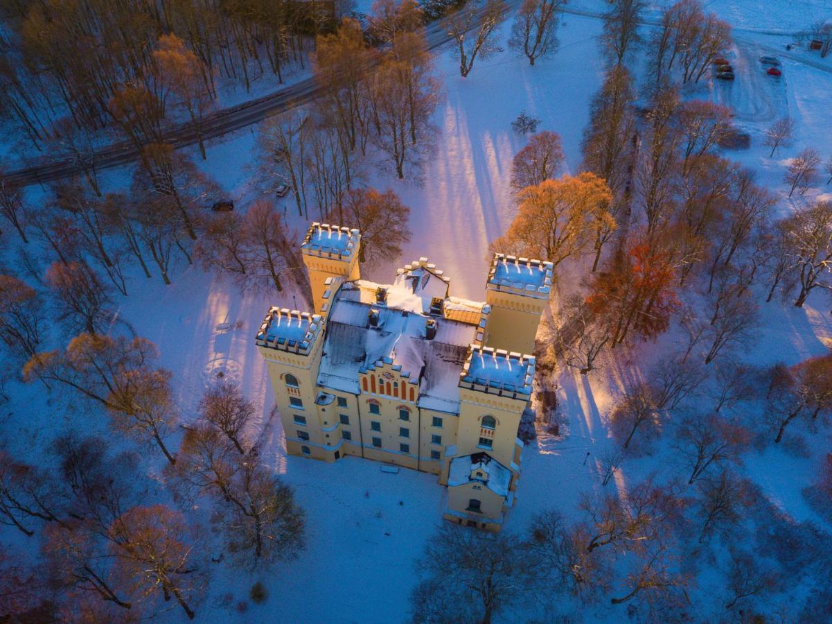 A Pousada Bogesund Slottsvandrarhem Vaxholm Exterior foto