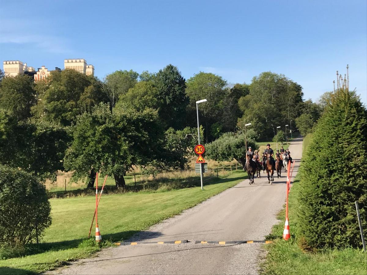 A Pousada Bogesund Slottsvandrarhem Vaxholm Exterior foto